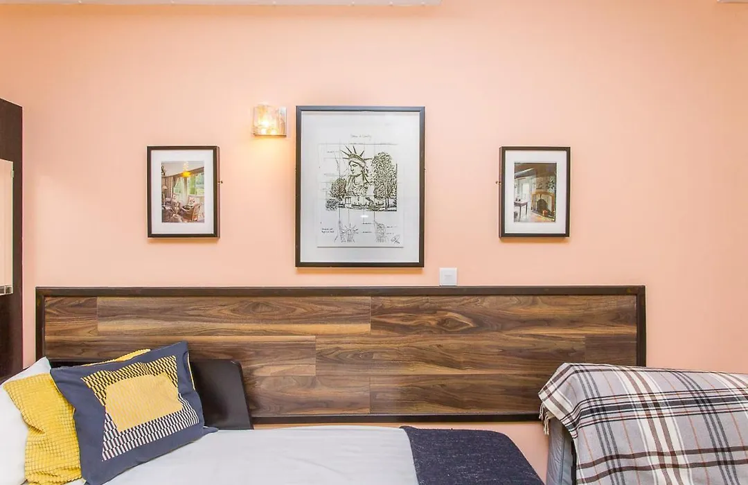 Grantly Hotel-1